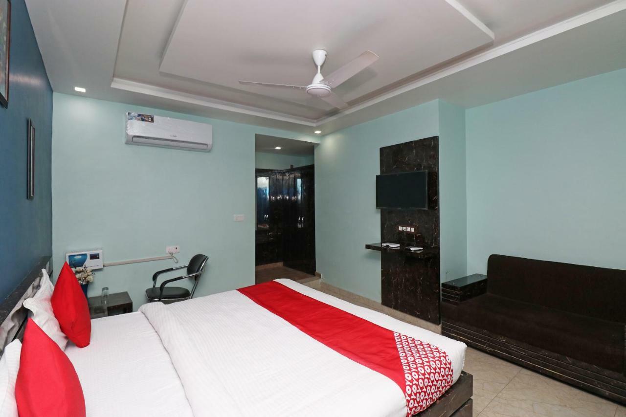 Oyo 26803 Hotel City Inn Faizabad Exterior photo